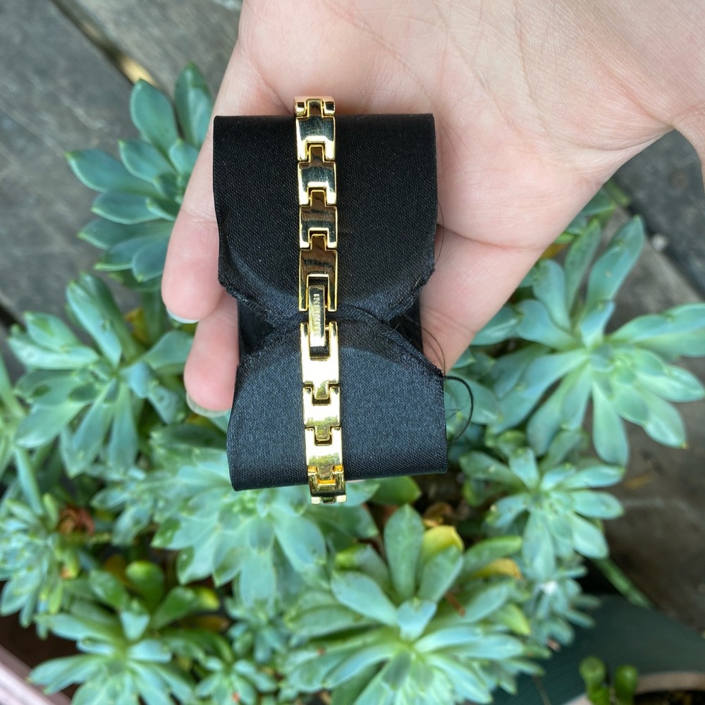 Watch - Picture 6 of 6